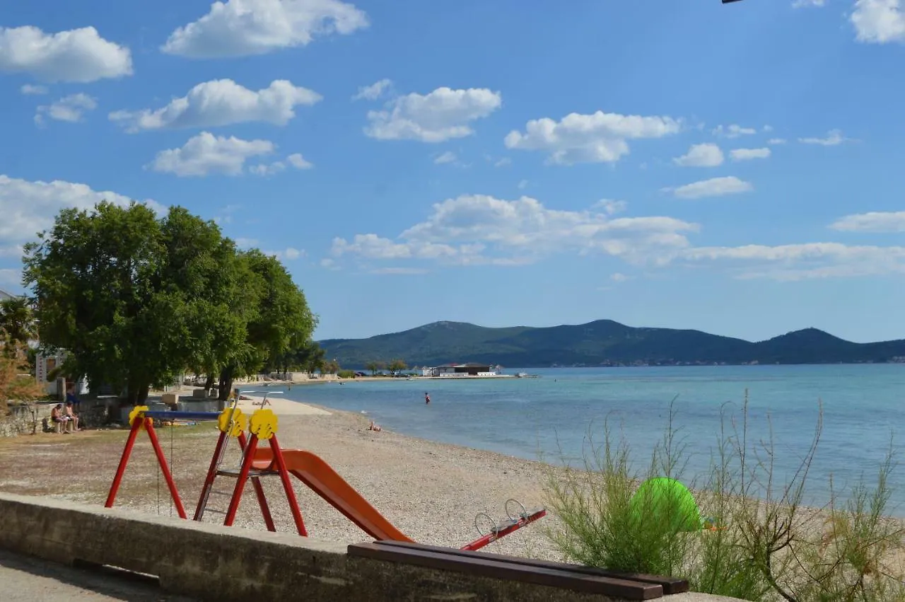 Apartmani Mila Sukošan 0*,  Kroatien