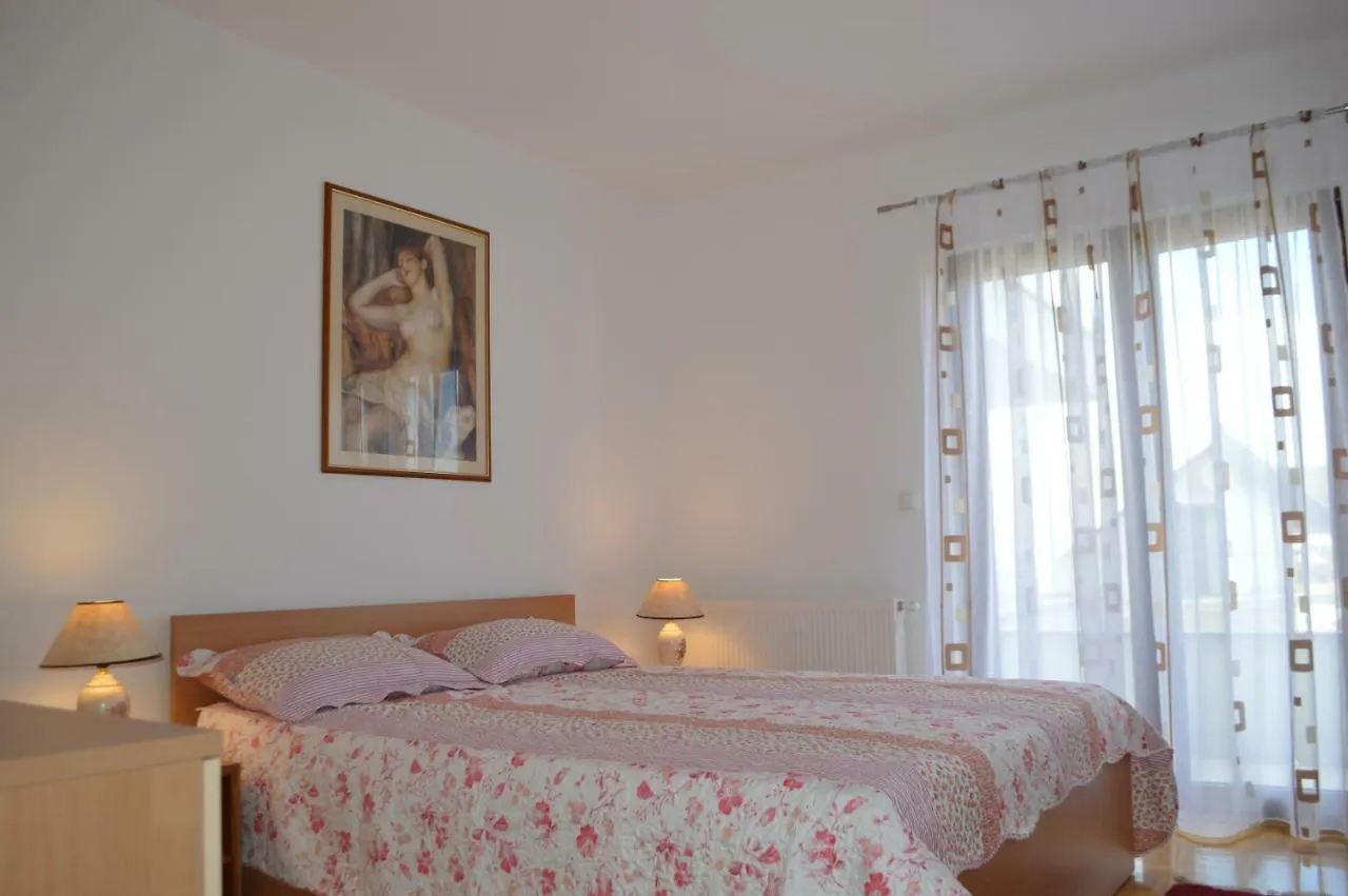 Apartmani Mila Sukošan